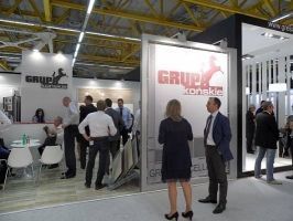 Сeramika Konskie - фото с выставки Cersaie 2011
